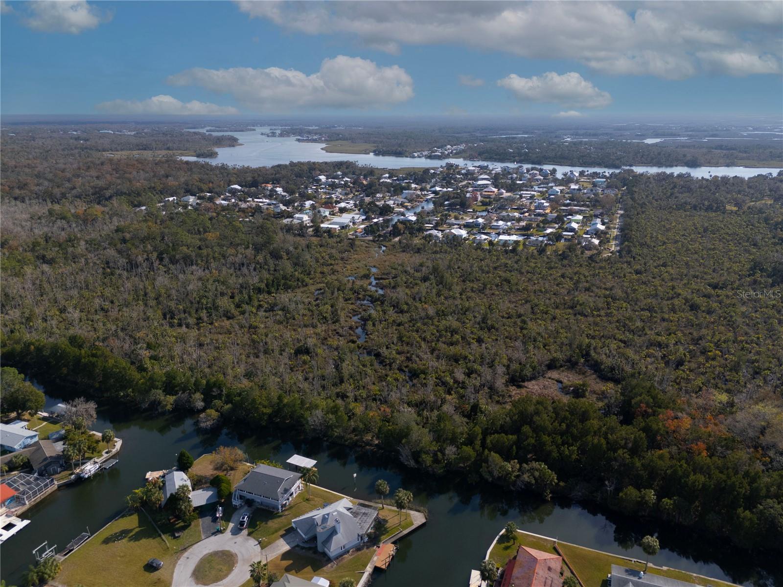 3879 N SEMINOLE PT, CRYSTAL RIVER, FL — photo 13
