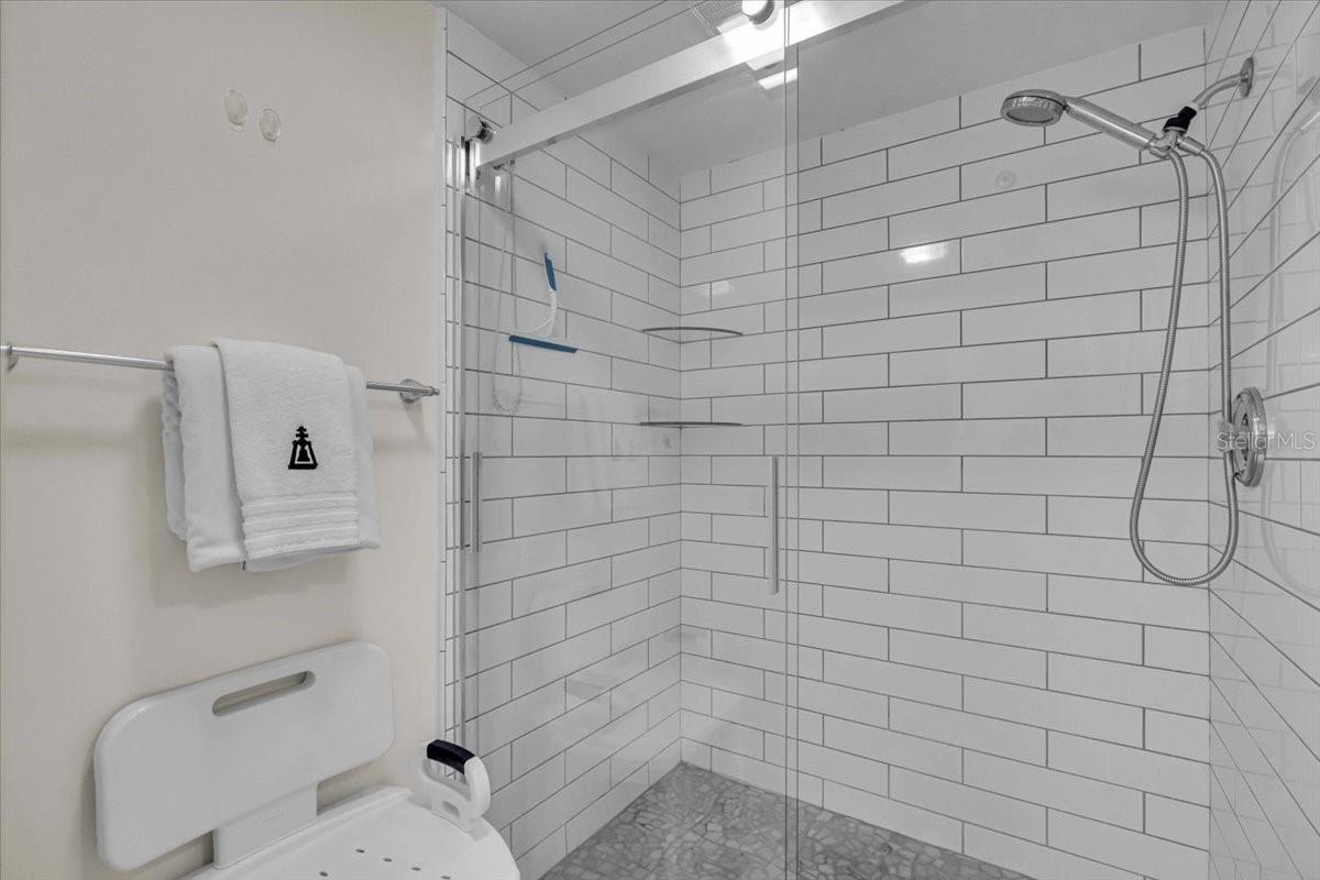 5621 GULF OF MEXICO DR #102, LONGBOAT KEY, FL — photo 33