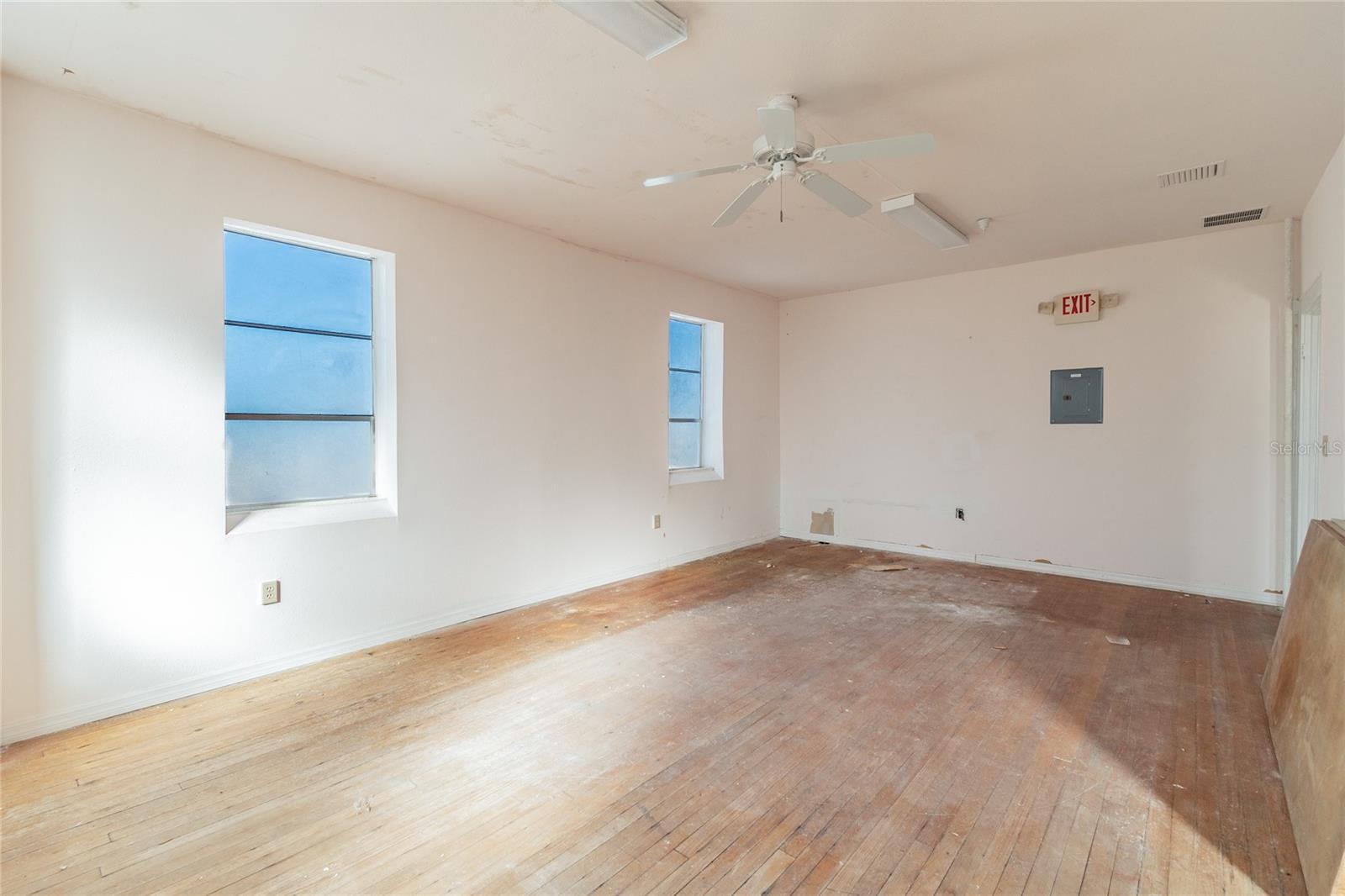 541 S FLORIDA AVE, LAKELAND, FL — photo 27