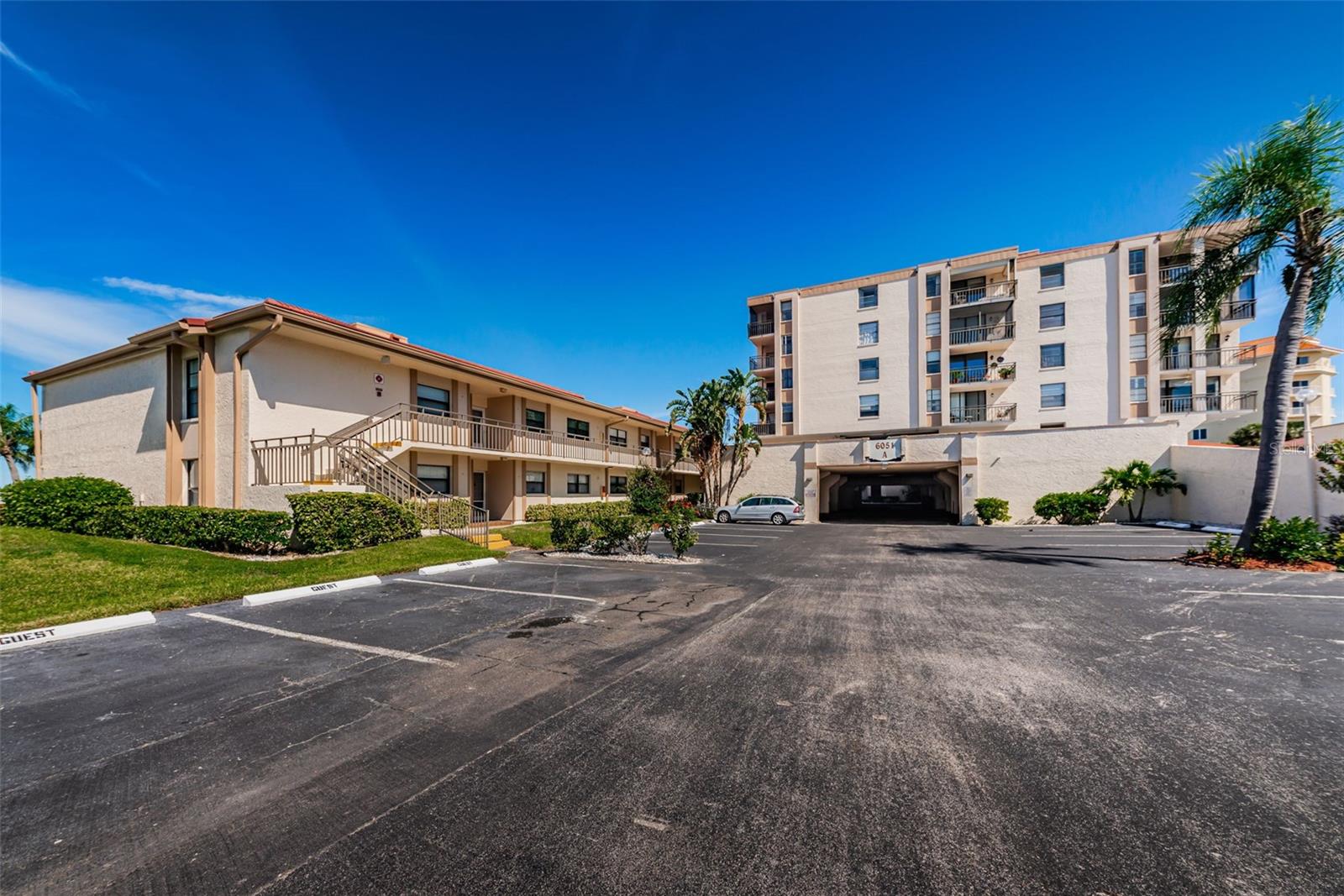 6051 SUN BLVD #305, ST PETERSBURG, FL — photo 3