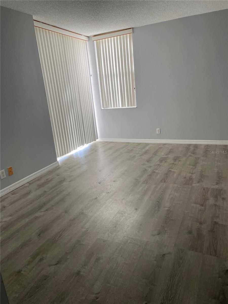 6051 SUN BLVD #305, ST PETERSBURG, FL — photo 9