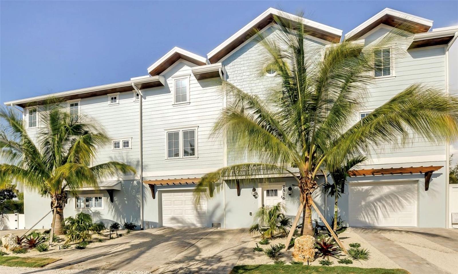 2516 AVENUE A, BRADENTON BEACH, FL