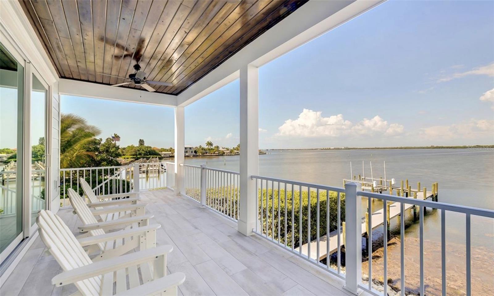 2516 AVENUE A, BRADENTON BEACH, FL — photo 14