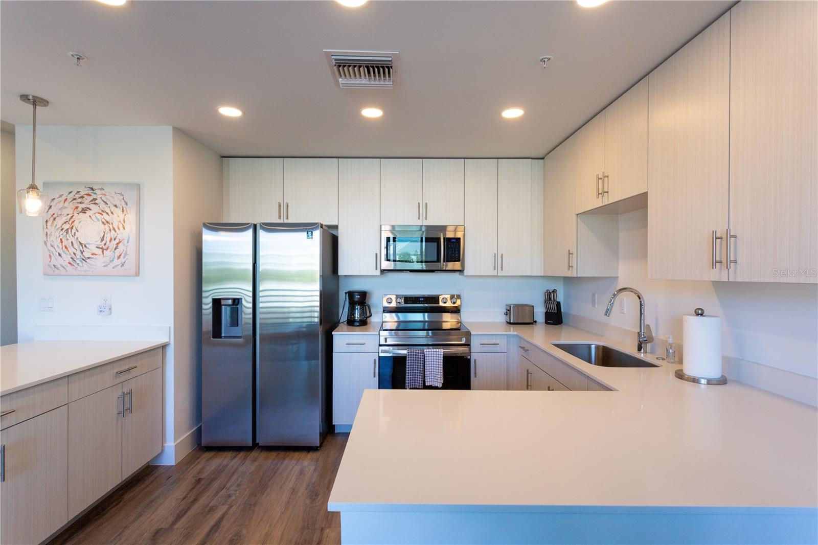 1709 N TAMIAMI TRL #215, SARASOTA, FL — photo 10