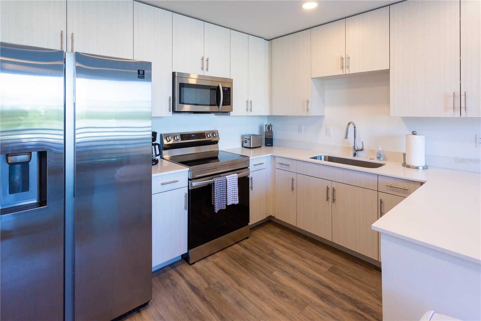 1709 N TAMIAMI TRL #215, SARASOTA, FL — photo 11