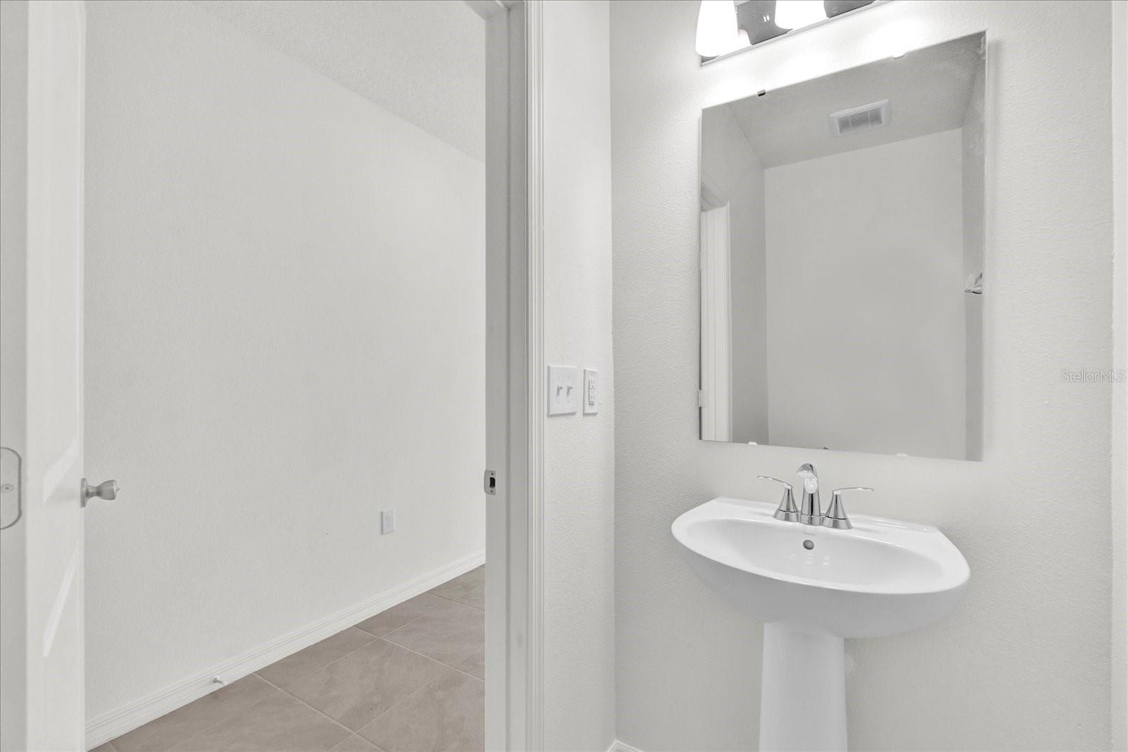 375 SEQUOIA DR, LAKE WALES, FL — photo 6