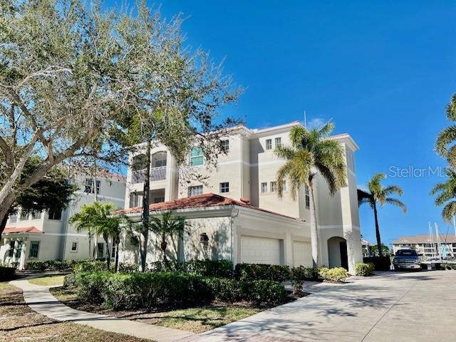 3471 SUNSET KEY CIR #102, PUNTA GORDA, FL — photo 2