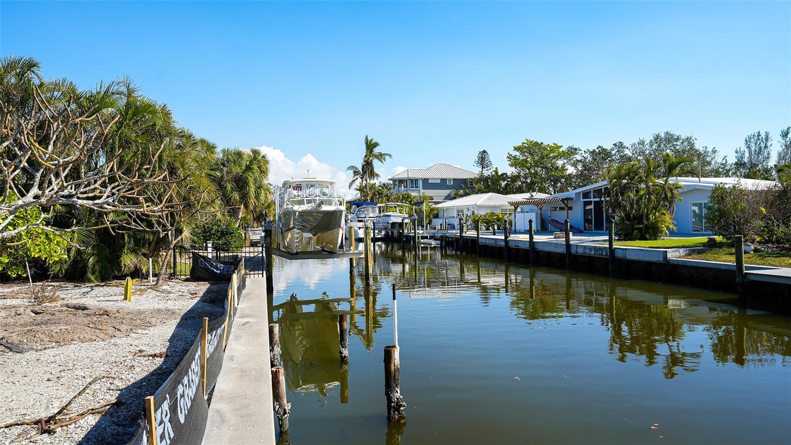 660 LONGVIEW DR, LONGBOAT KEY, FL — photo 12