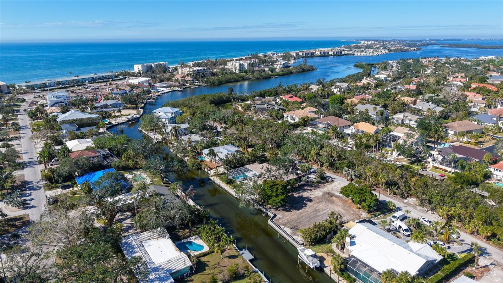 660 LONGVIEW DR, LONGBOAT KEY, FL — photo 33