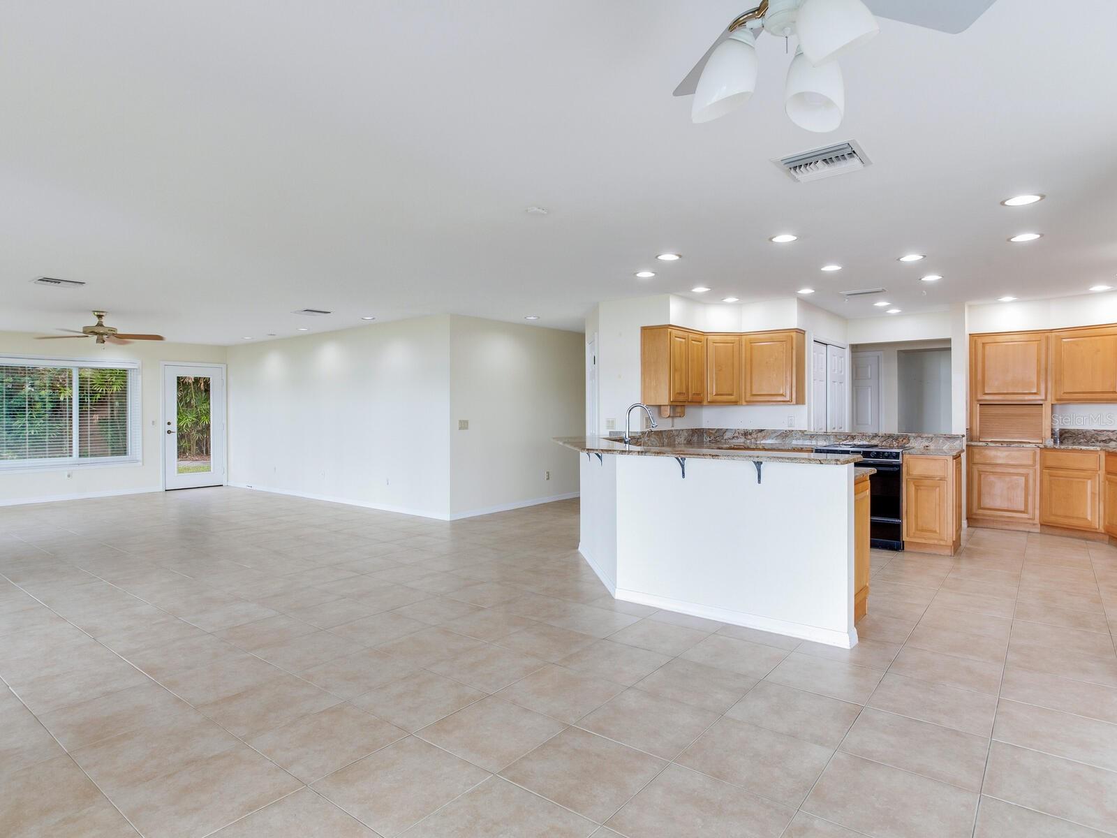 18120 WAYNE RD, ODESSA, FL — photo 28