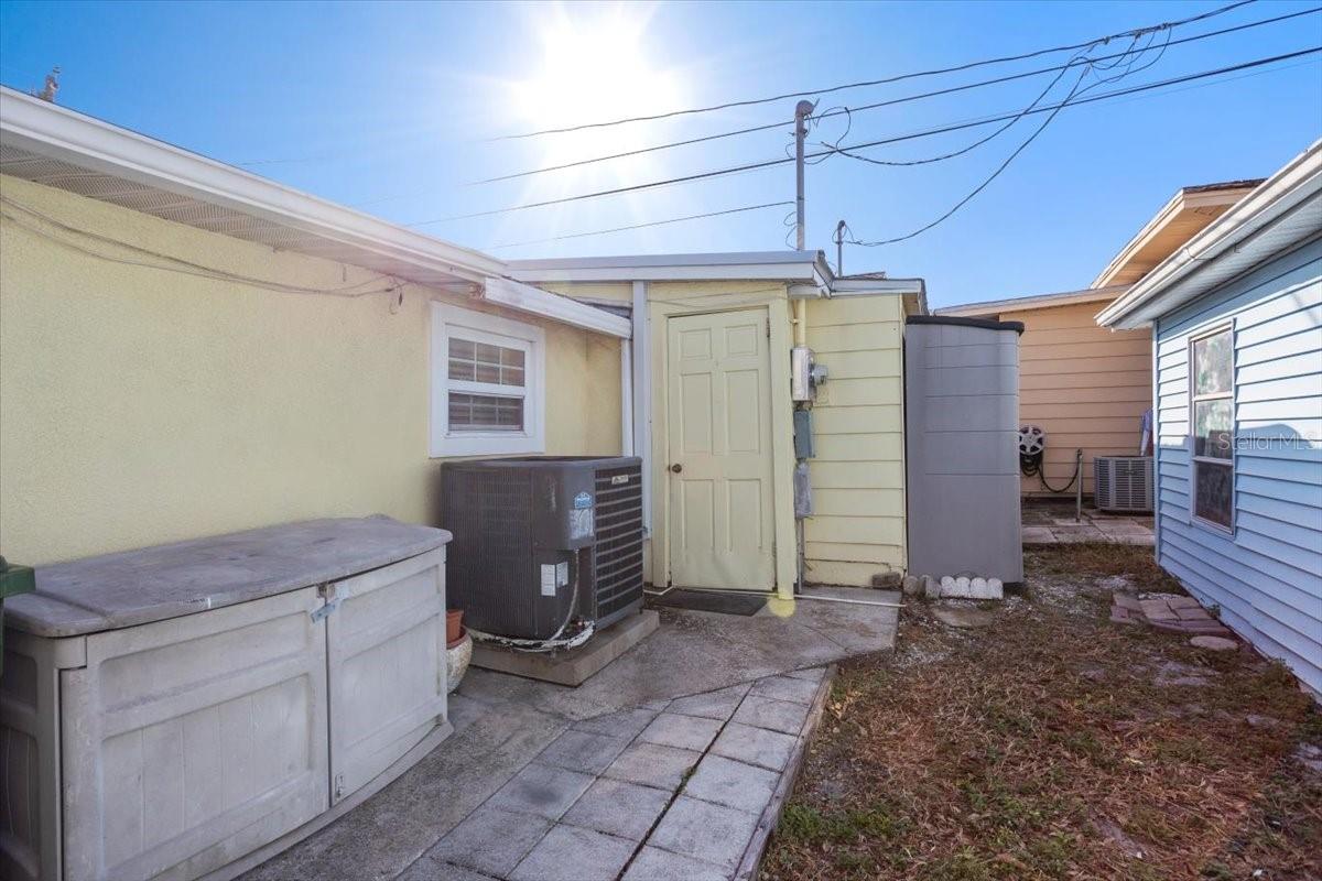 6 SEMINOLE DR, BRADENTON, FL — photo 17