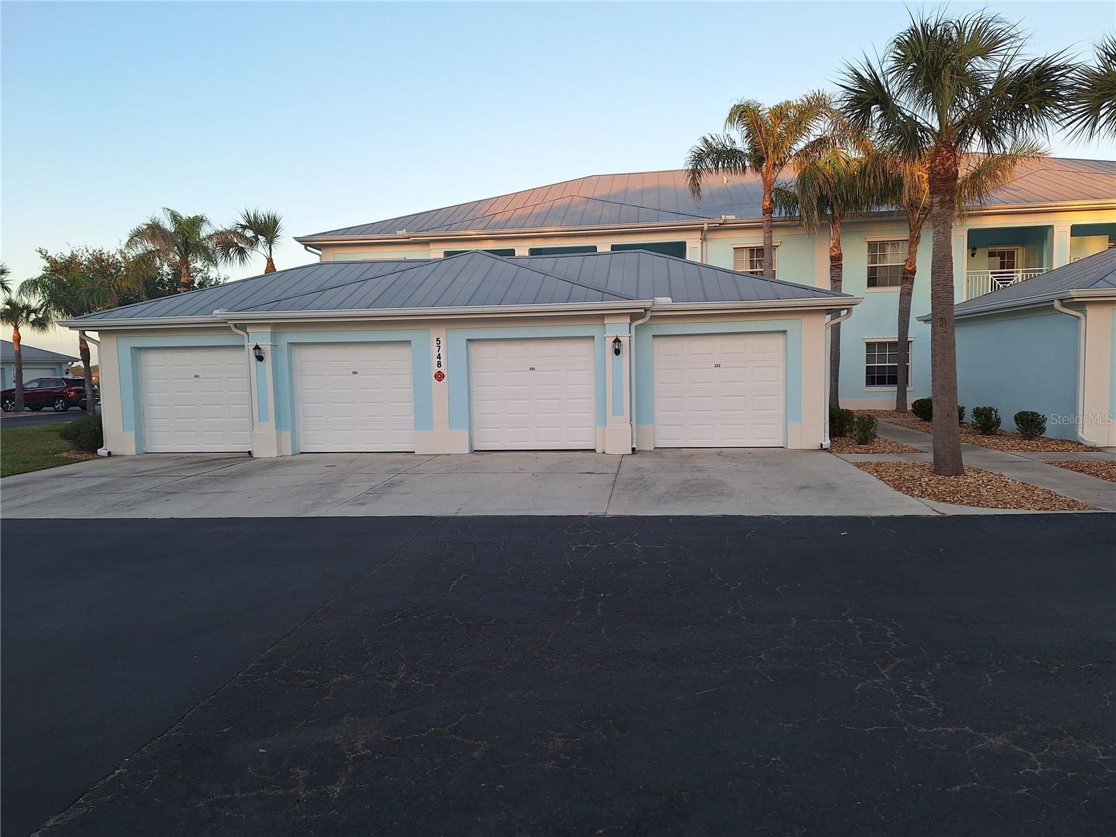 5748 SABAL TRACE DR #102, NORTH PORT, FL