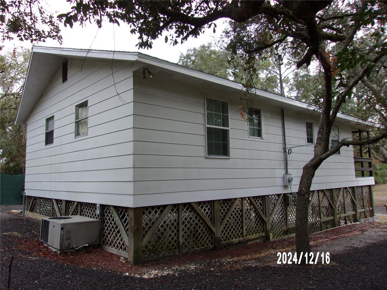 17935 SE 10TH PL, SILVER SPRINGS, FL — photo 4