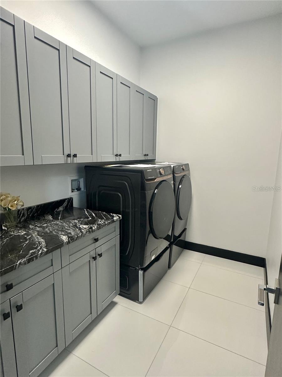 6524 6TH AVE N, ST PETERSBURG, FL — photo 40