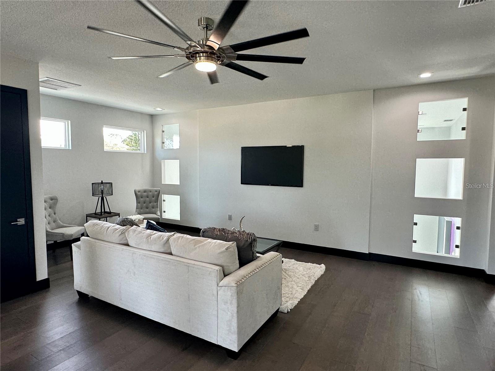6524 6TH AVE N, ST PETERSBURG, FL — photo 26