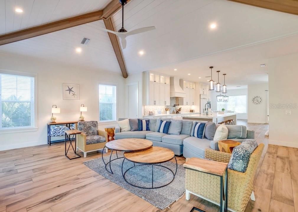 9403 GULF DR, ANNA MARIA, FL — photo 3