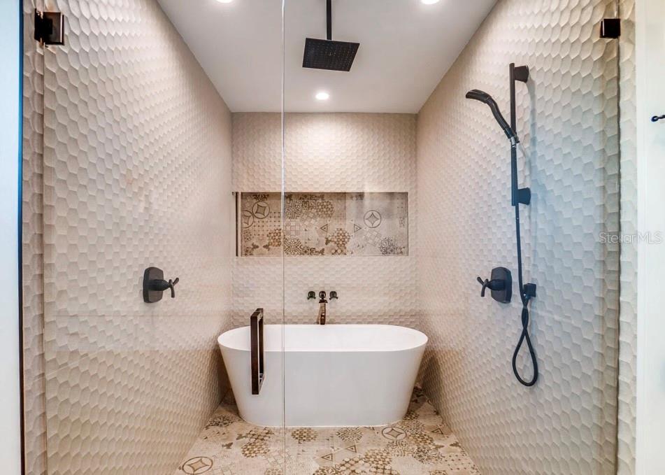 9403 GULF DR, ANNA MARIA, FL — photo 13