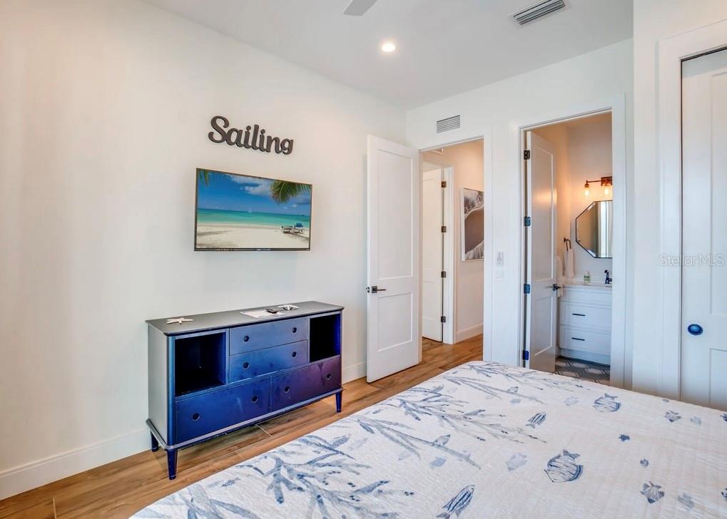 9403 GULF DR, ANNA MARIA, FL — photo 23