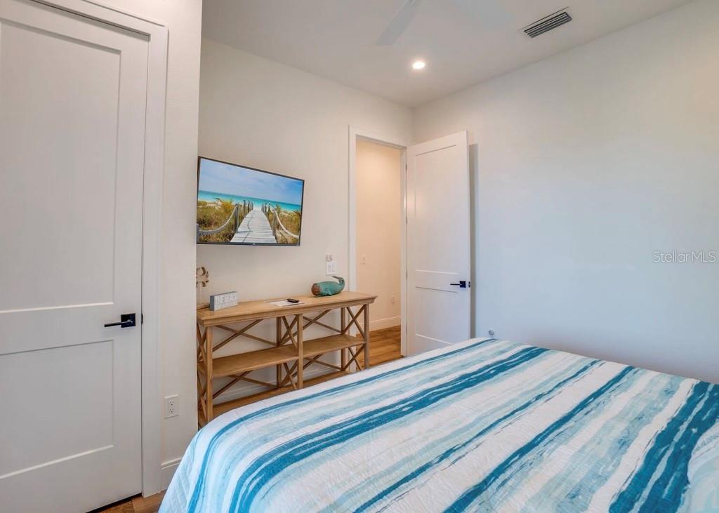 9403 GULF DR, ANNA MARIA, FL — photo 29