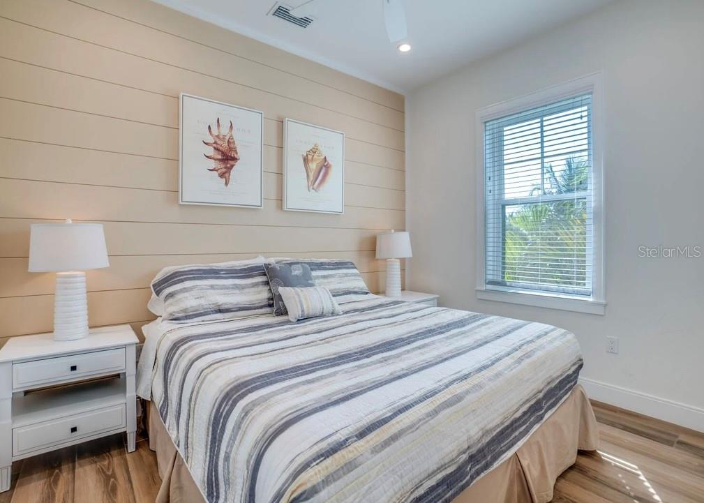 9403 GULF DR, ANNA MARIA, FL — photo 37