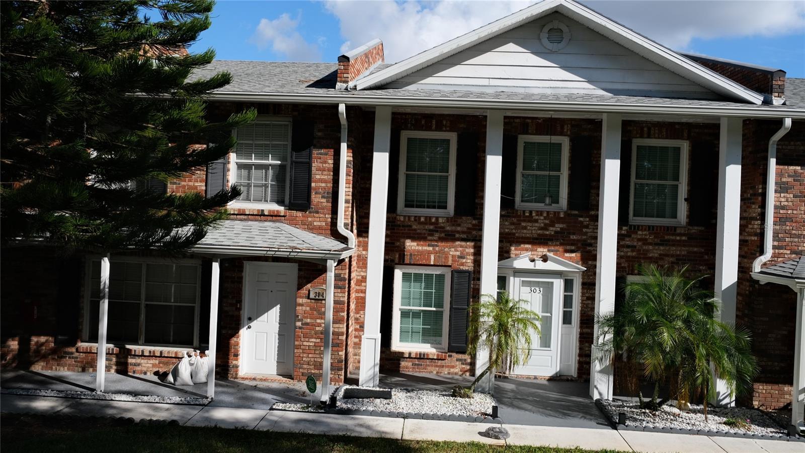 5850 CYPRESS GARDENS BLVD #304, WINTER HAVEN, FL