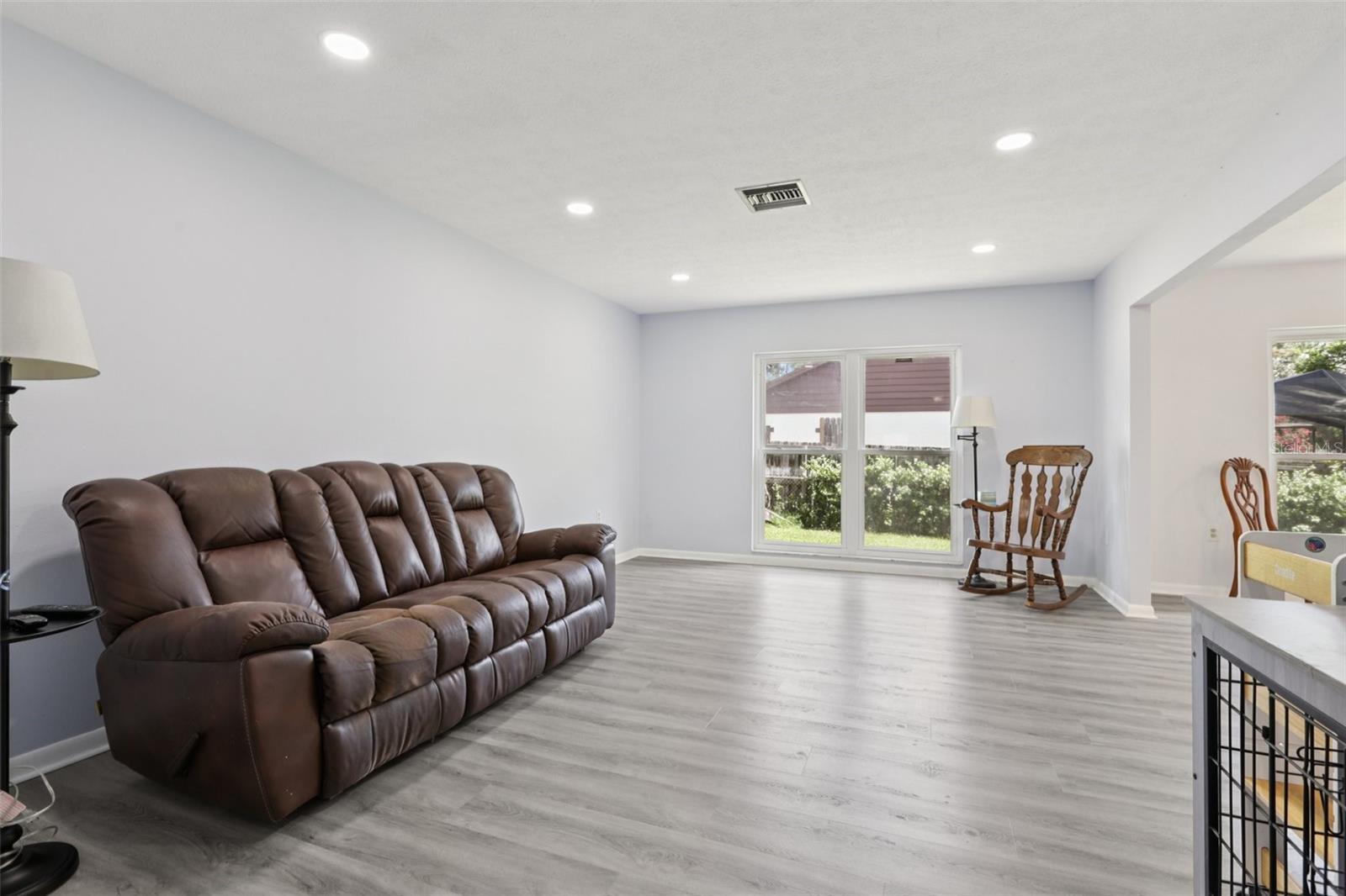 1009 BLACK KNIGHT DR, VALRICO, FL — photo 13