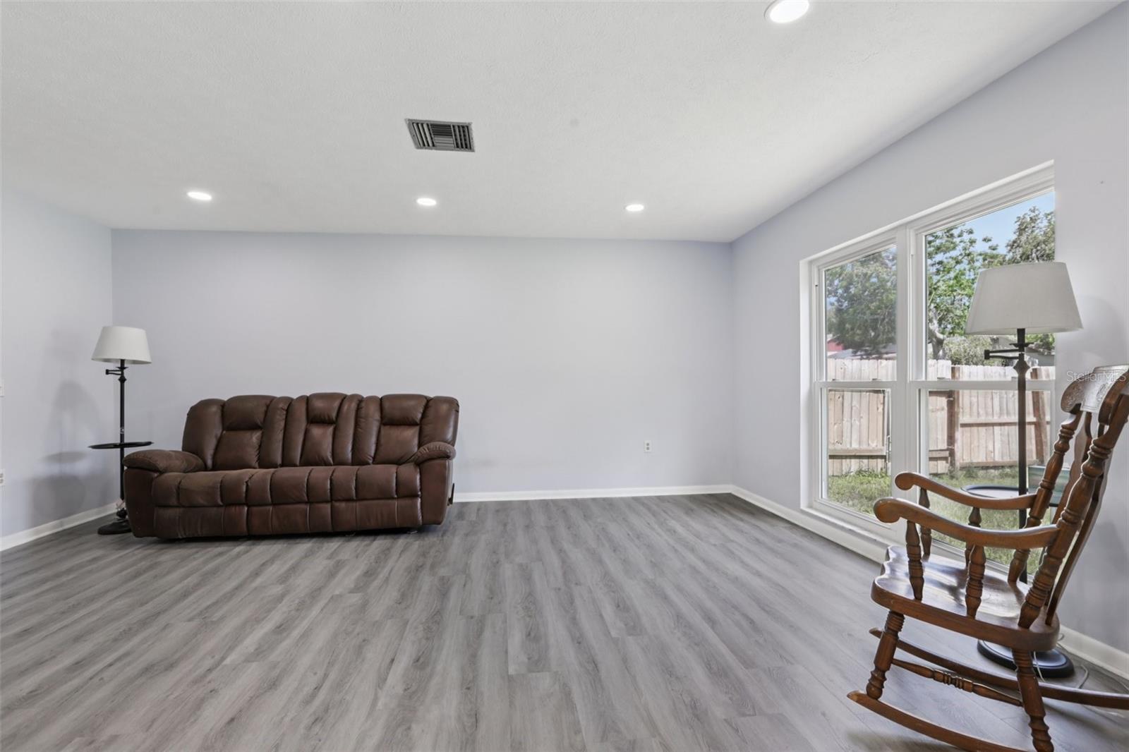 1009 BLACK KNIGHT DR, VALRICO, FL — photo 15