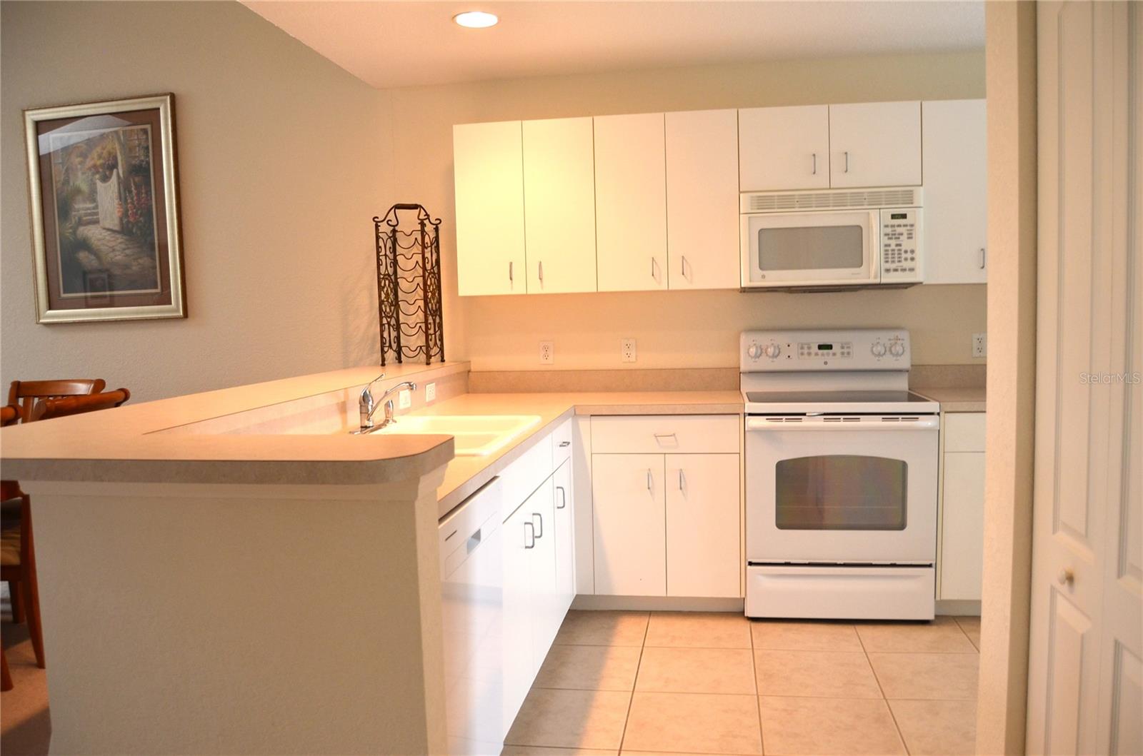 8100 MEMORY LN #207, ROTONDA WEST, FL — photo 8