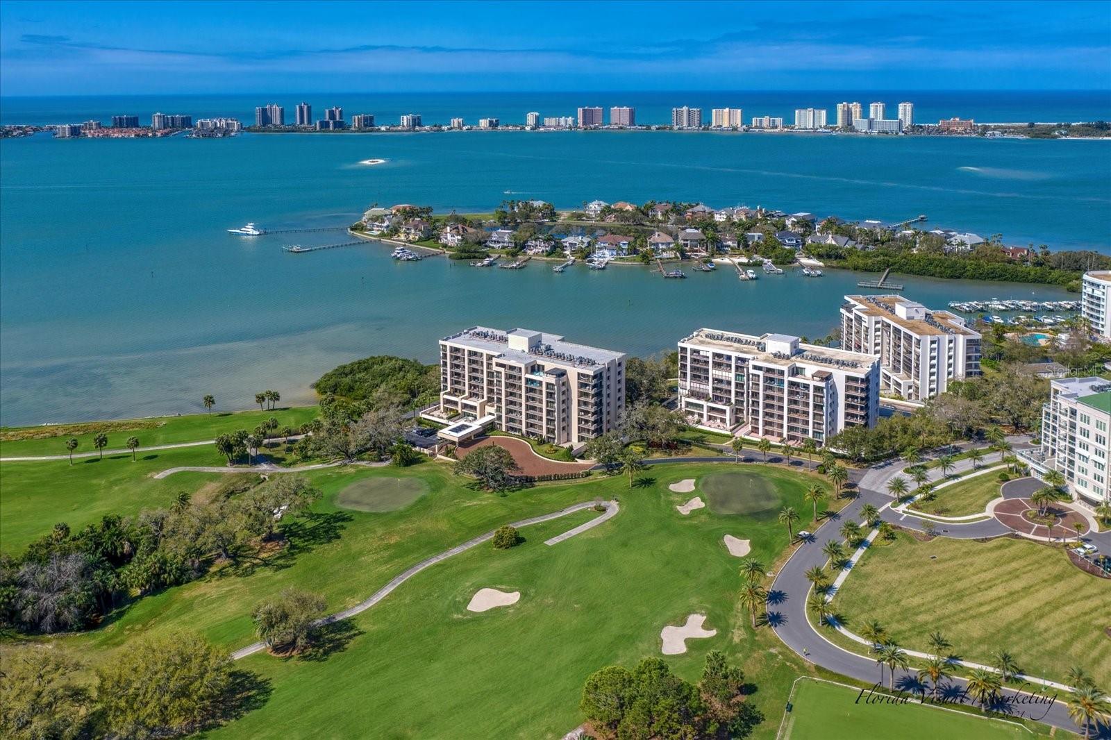 6 BELLEVIEW BLVD #105, BELLEAIR, FL