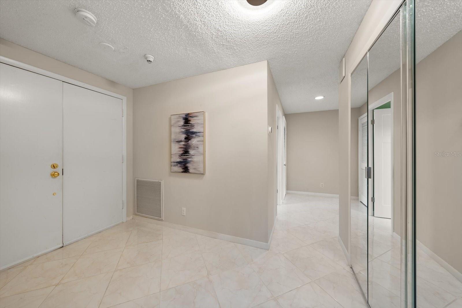 6 BELLEVIEW BLVD #105, BELLEAIR, FL — photo 4