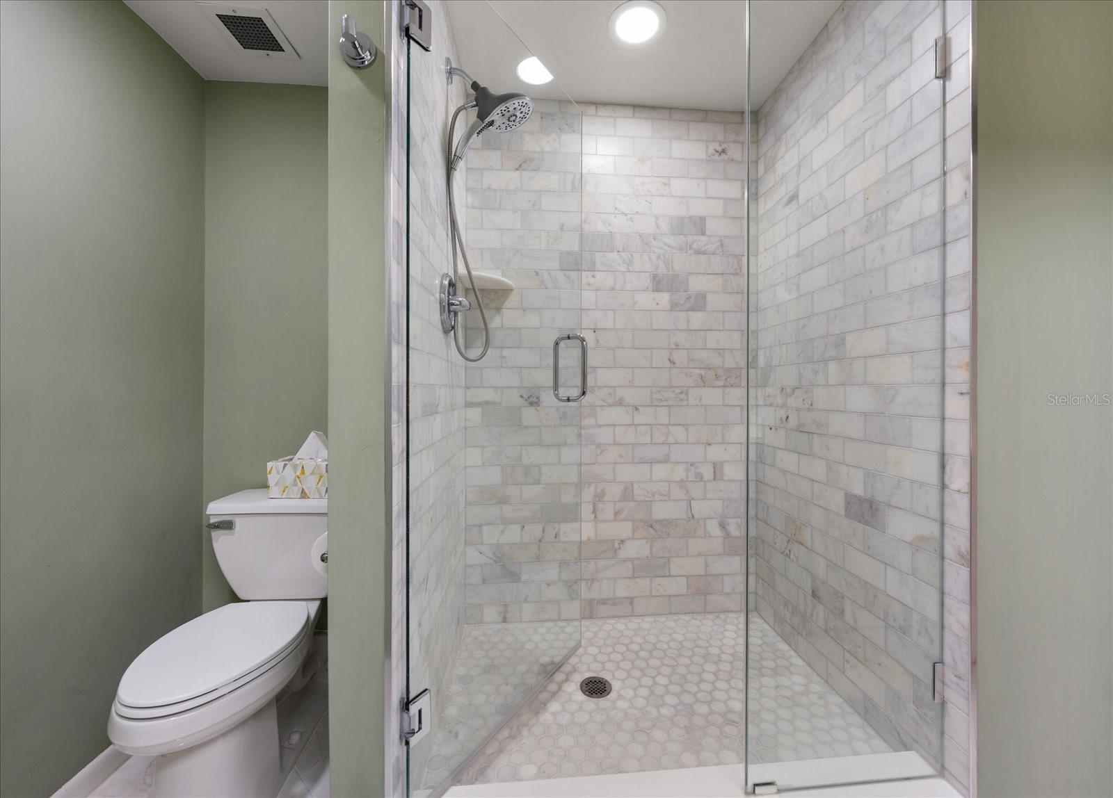 6 BELLEVIEW BLVD #105, BELLEAIR, FL — photo 29