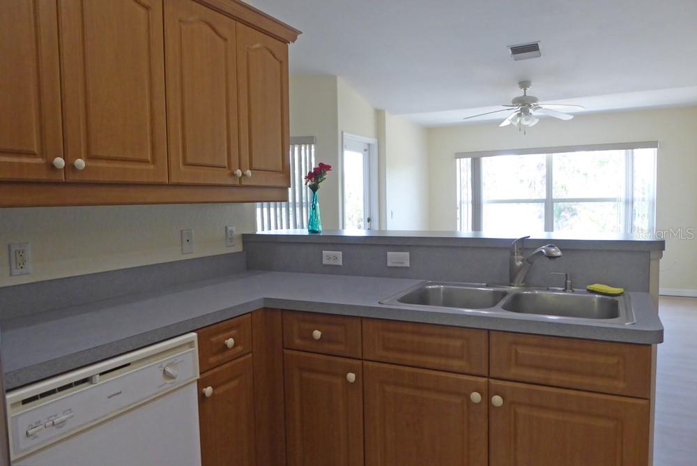 328 BAYTREE DR, ROTONDA WEST, FL — photo 12