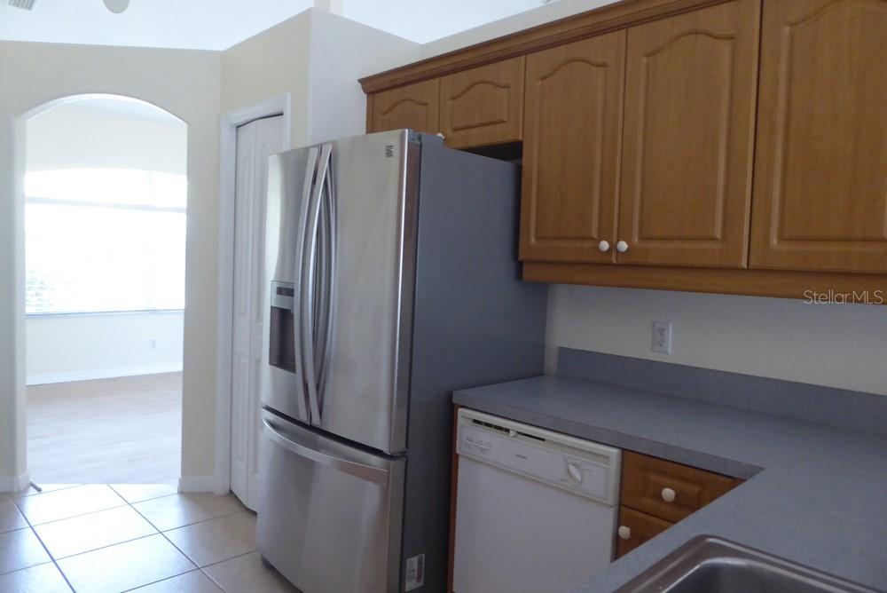 328 BAYTREE DR, ROTONDA WEST, FL — photo 14