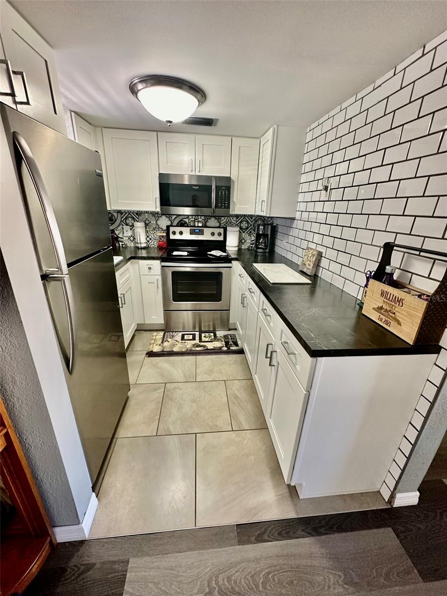 5207 TURQUOISE LN #202, NEW PORT RICHEY, FL — photo 8