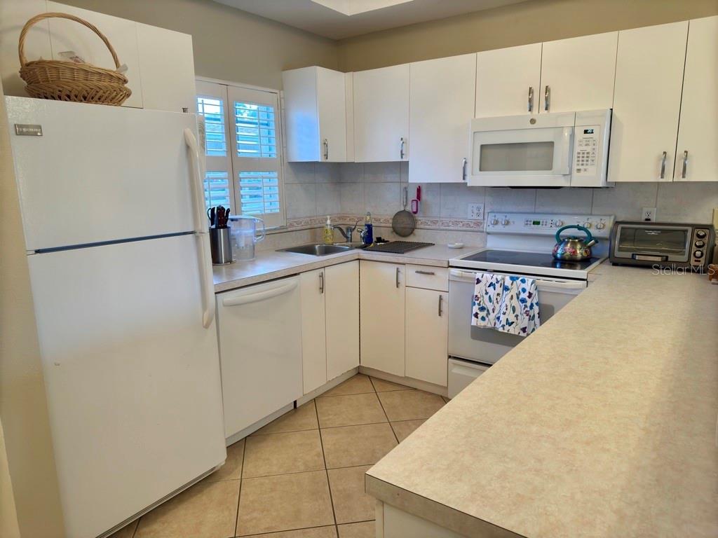 8370 WINGATE DR #714, SARASOTA, FL — photo 3