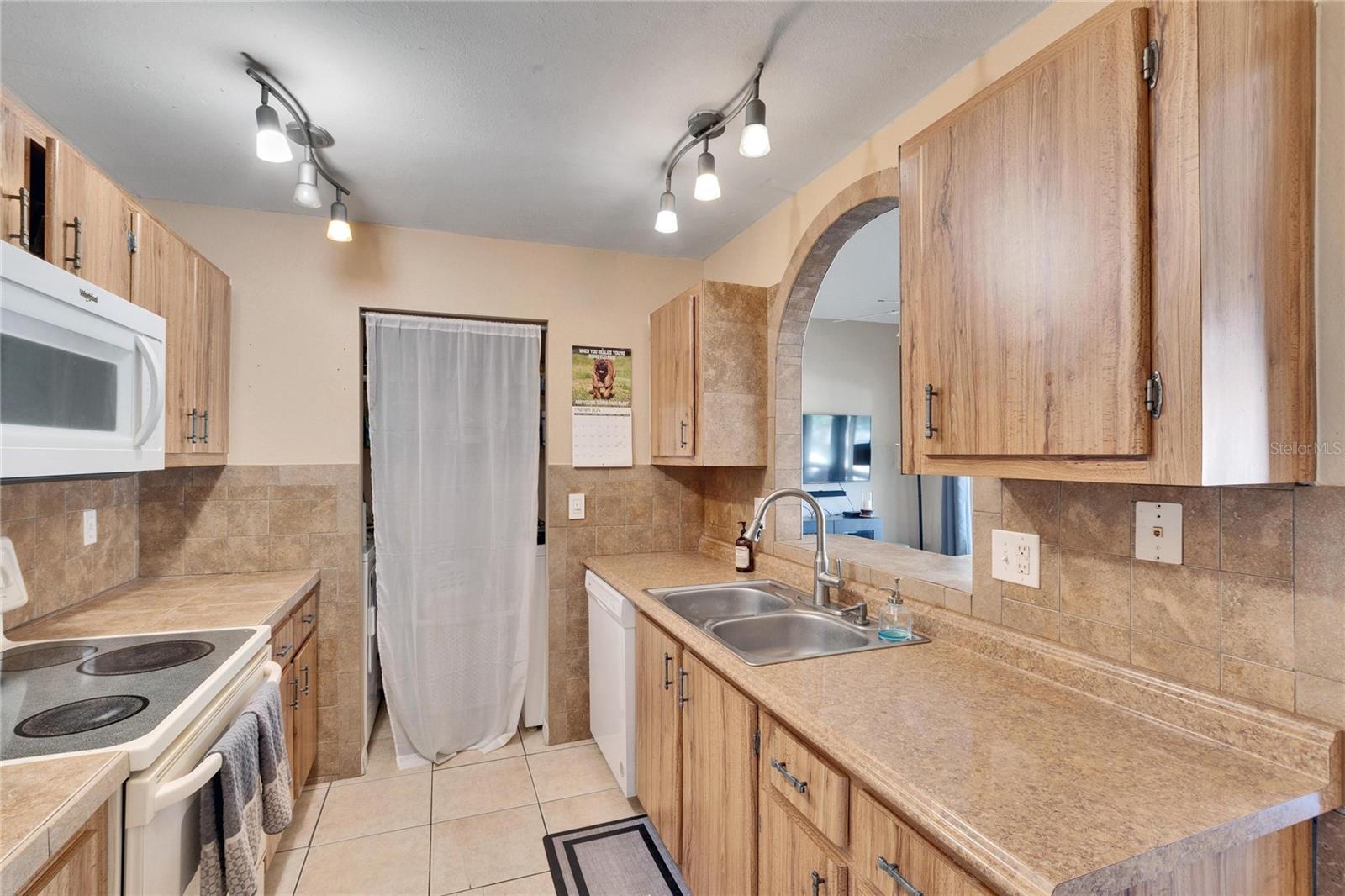 1849 BOUGH AVE #D, CLEARWATER, FL — photo 7