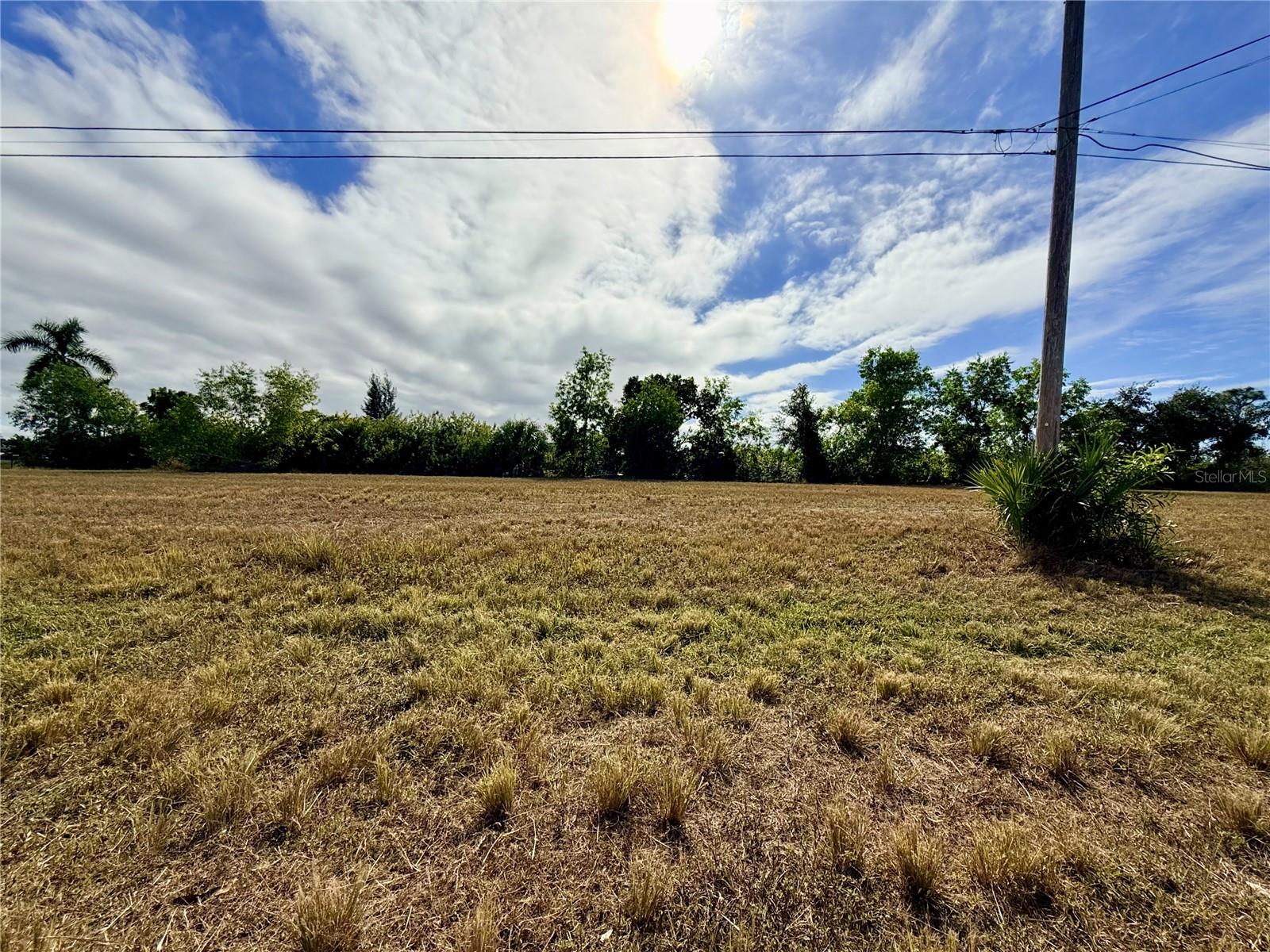 418 NW 14TH TER, CAPE CORAL, FL
