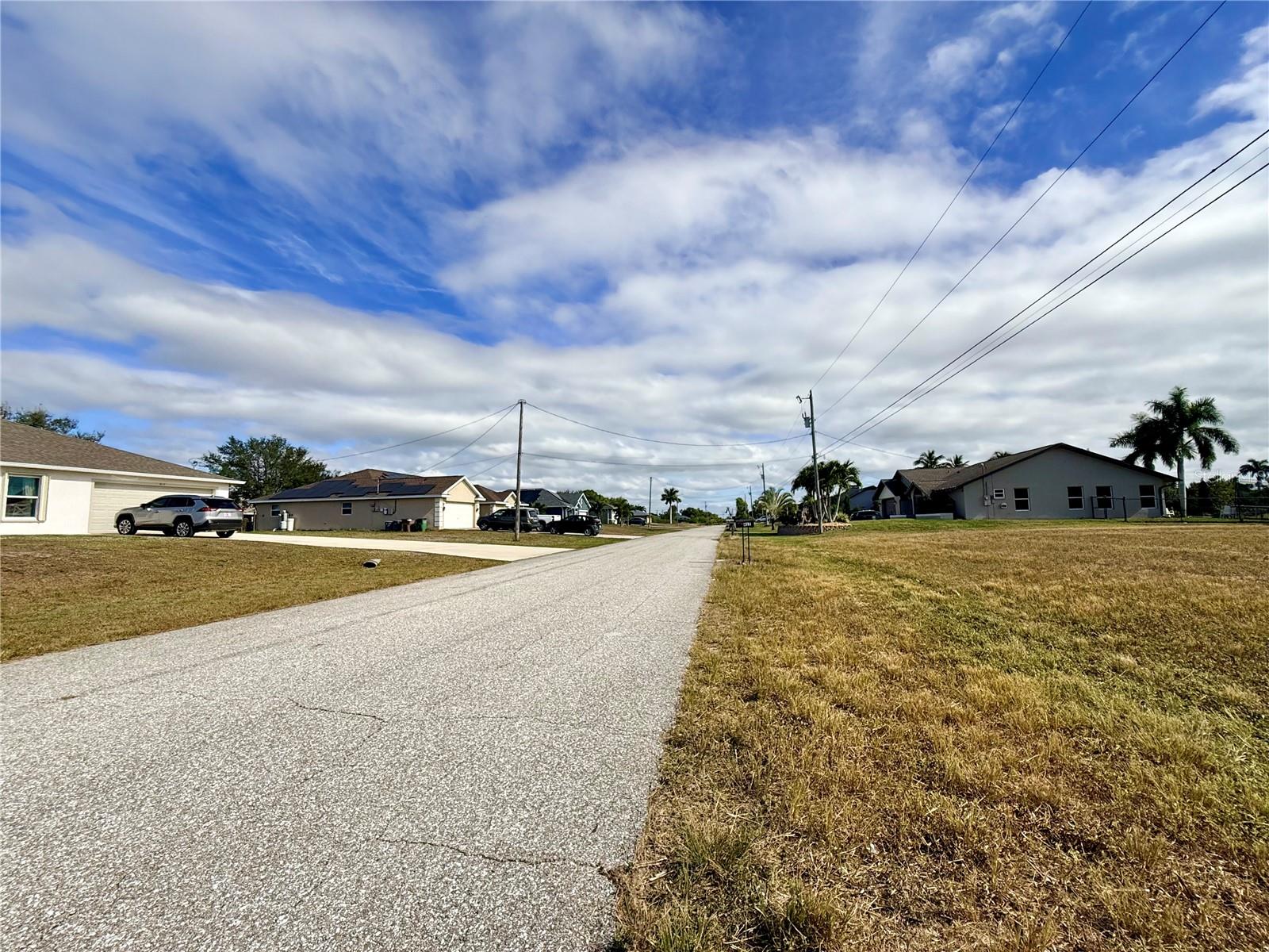 418 NW 14TH TER, CAPE CORAL, FL — photo 8