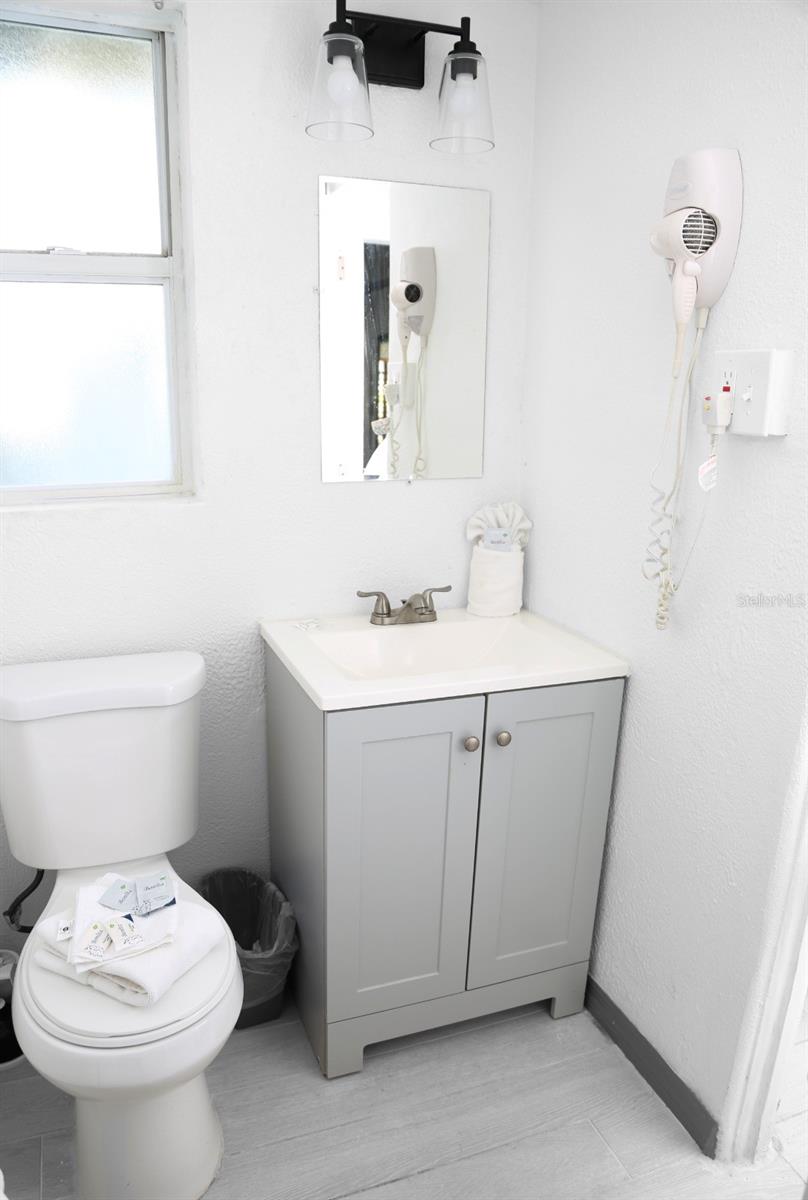 14711 GULF BLVD, MADEIRA BEACH, FL — photo 13