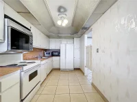 20225 NE 34TH CT #817 — photo 18