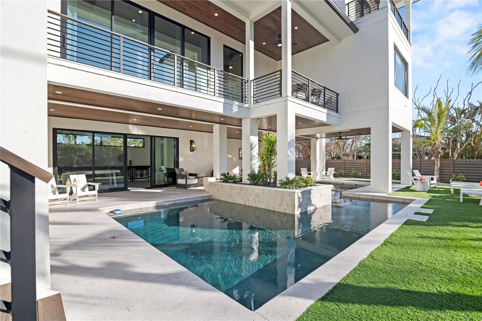 7007 POINT OF ROCKS RD, SARASOTA, FL — photo 2