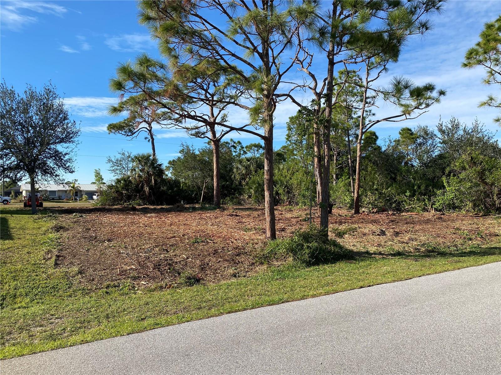 9397 SPRING CIR, PORT CHARLOTTE, FL