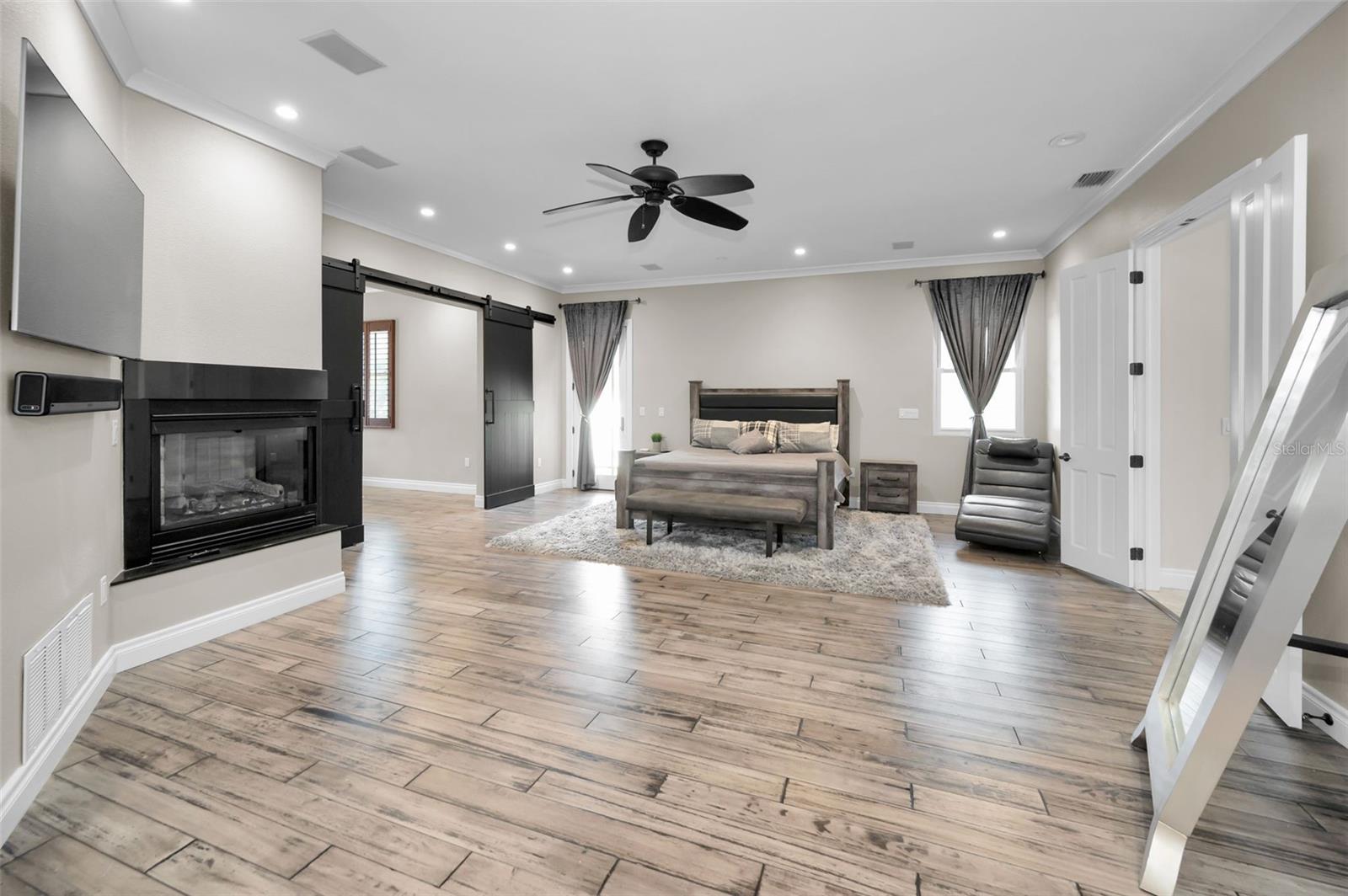 249 DOGWOOD TRCE, TARPON SPRINGS, FL — photo 43