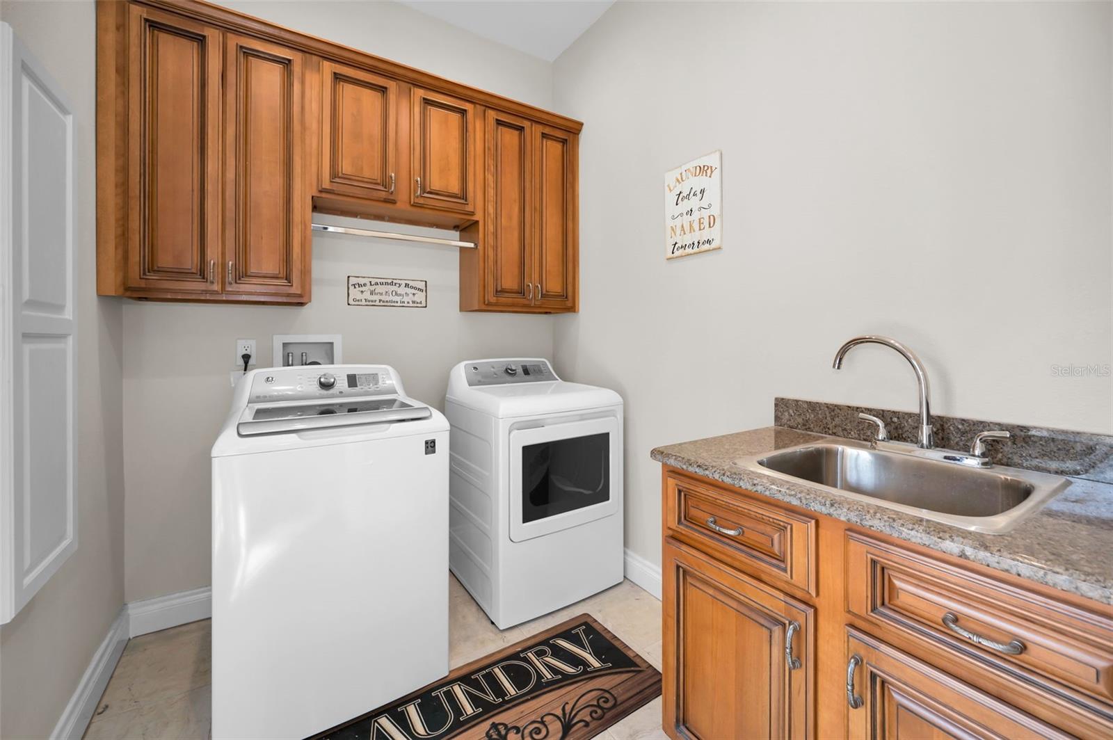 249 DOGWOOD TRCE, TARPON SPRINGS, FL — photo 58