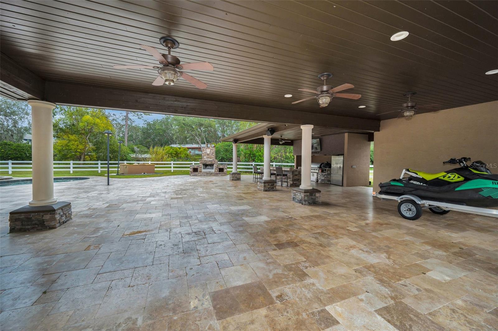 249 DOGWOOD TRCE, TARPON SPRINGS, FL — photo 61