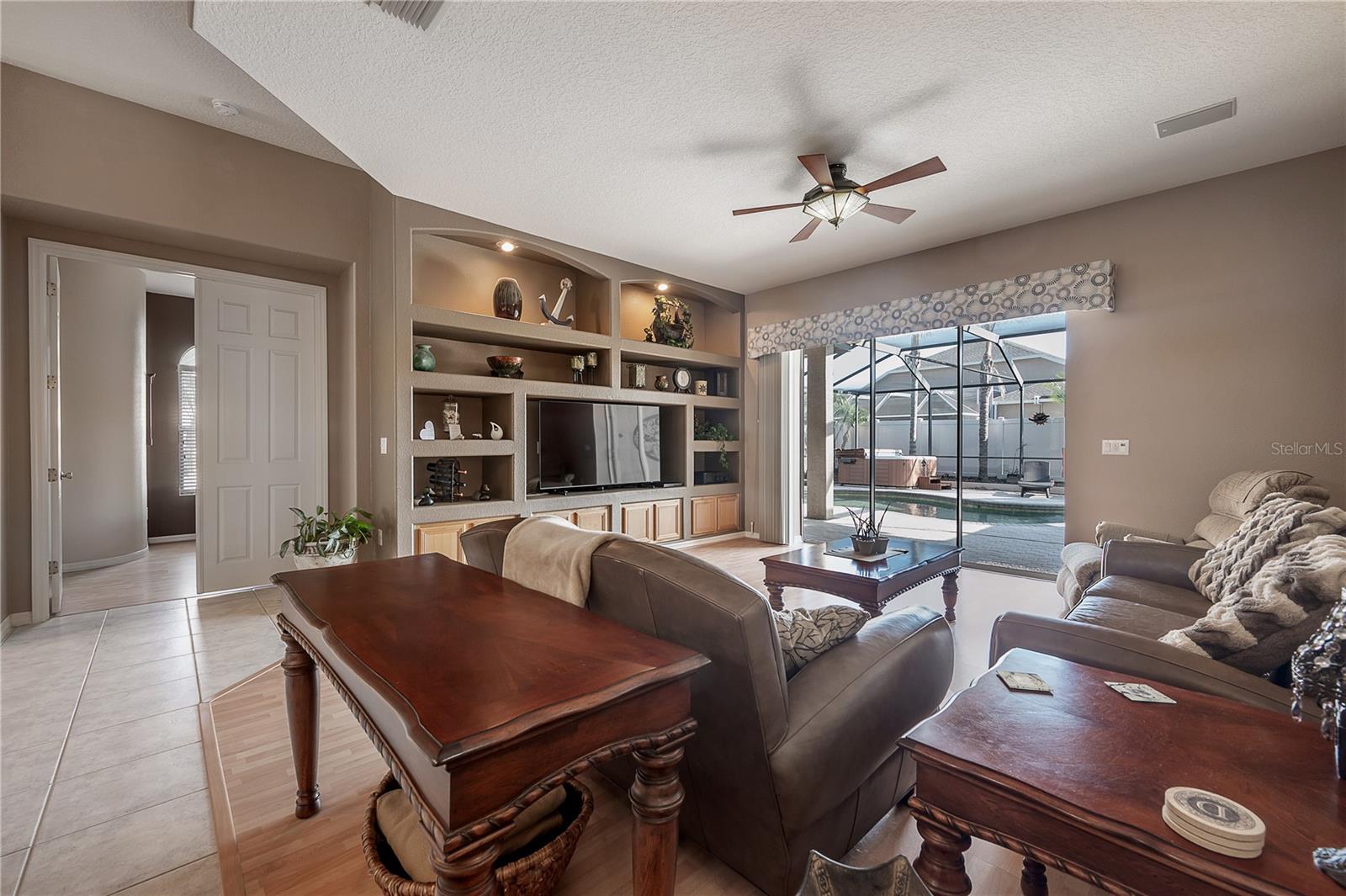 10126 LONDONSHIRE LN, TAMPA, FL — photo 14