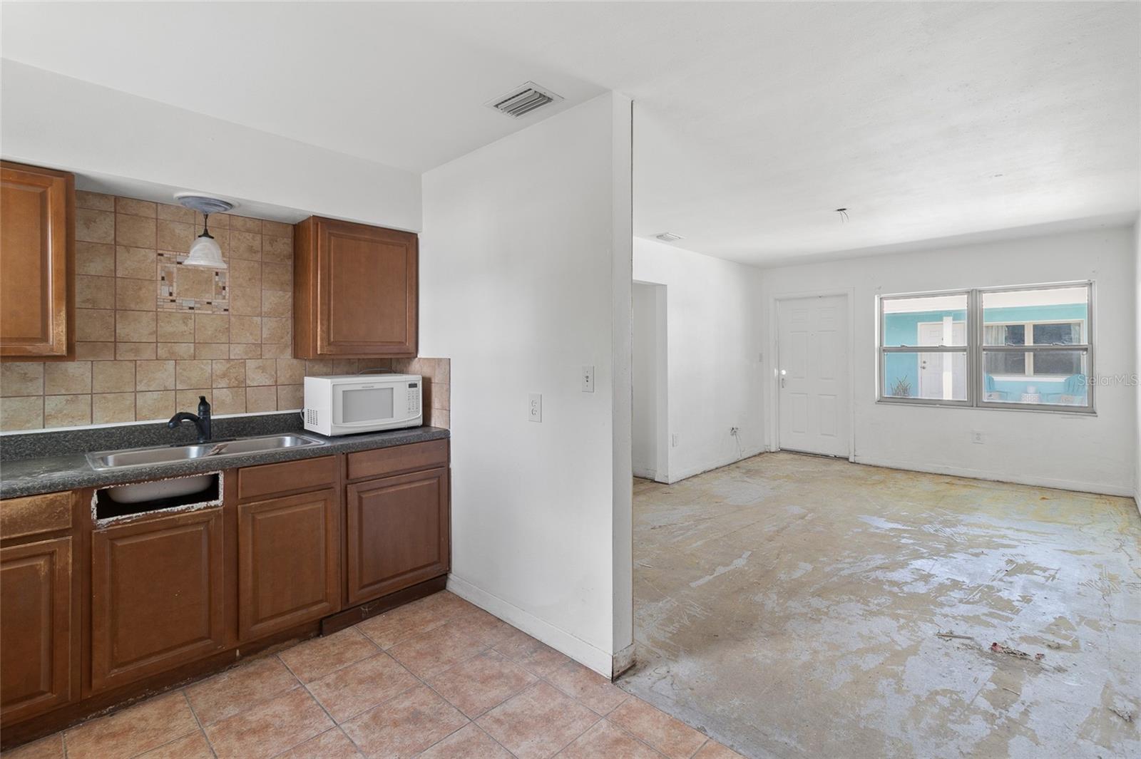 410 73RD AVE, ST PETE BEACH, FL — photo 24