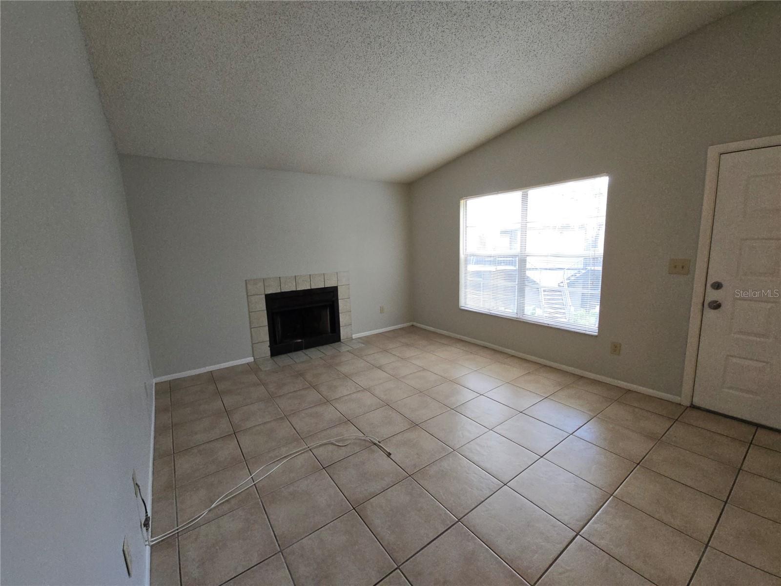 4031 TUMBLE WOOD TRL #203, TAMPA, FL — photo 4