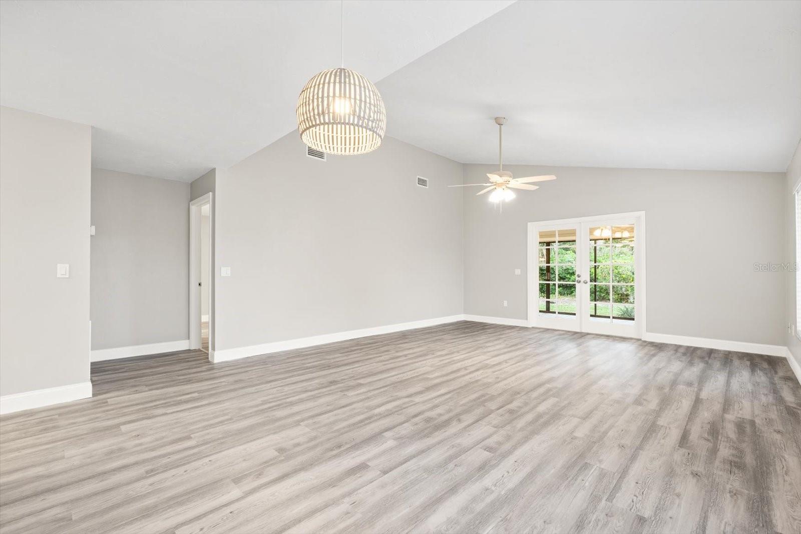 6401 PELICAN DR #80A, BRADENTON, FL — photo 2