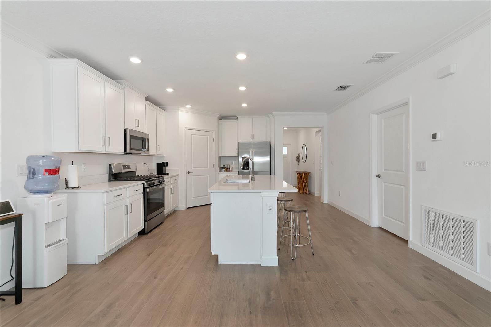 17322 HOLLY WELL AVE, WIMAUMA, FL — photo 9